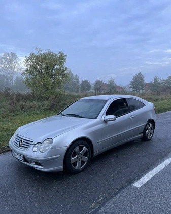 Mercedes-Benz Klasa C cena 3500 przebieg: 275000, rok produkcji 2001 z Biała małe 46